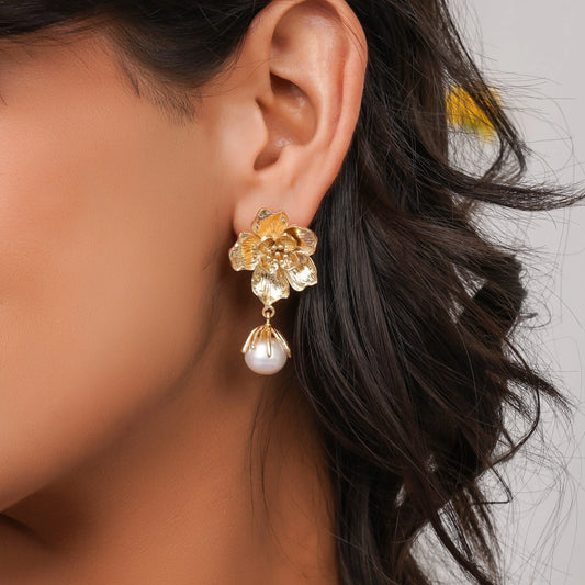 Hoori Earrings with Pearl Drop Cackle With Love